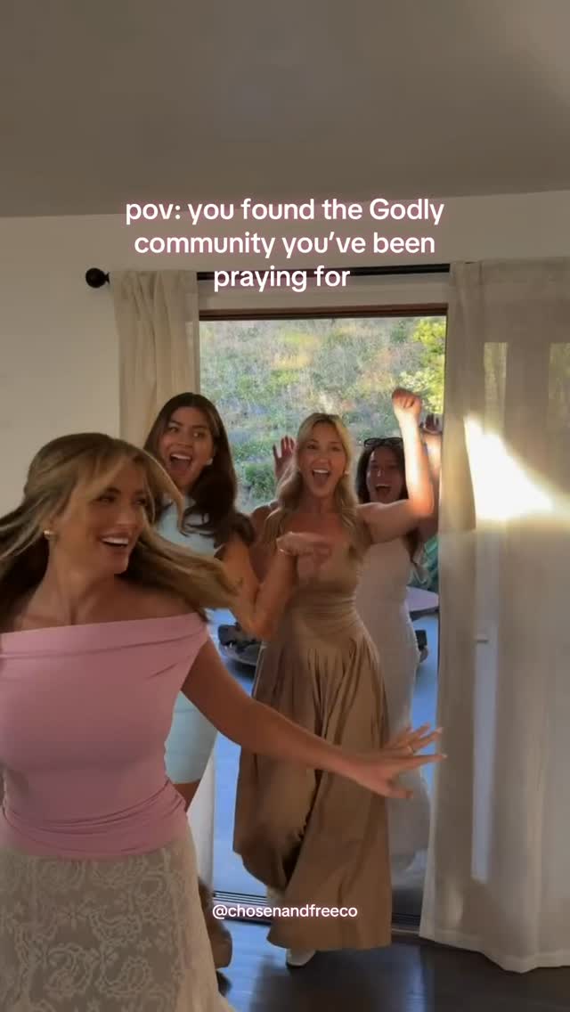 If youβve been searching for a community of Godly women, welcome to your answered prayer π
Follow @chosenandfreeco for Godly community & daily discipleship ππΌ
#jesus #christian #faith #girl