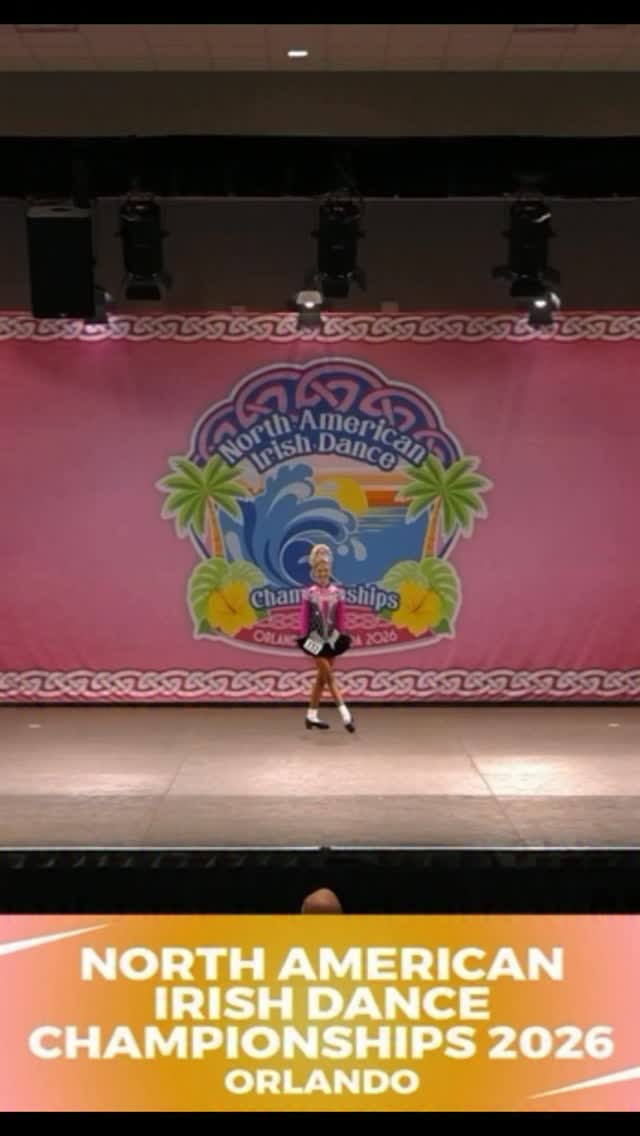 💕Annie💚 world qualifier u14 at the North American Nationals. We are so proud of you #irishdance #dance #nationals #naidc #florida #orlando #tradition #family #passion #murphyirishartsproud