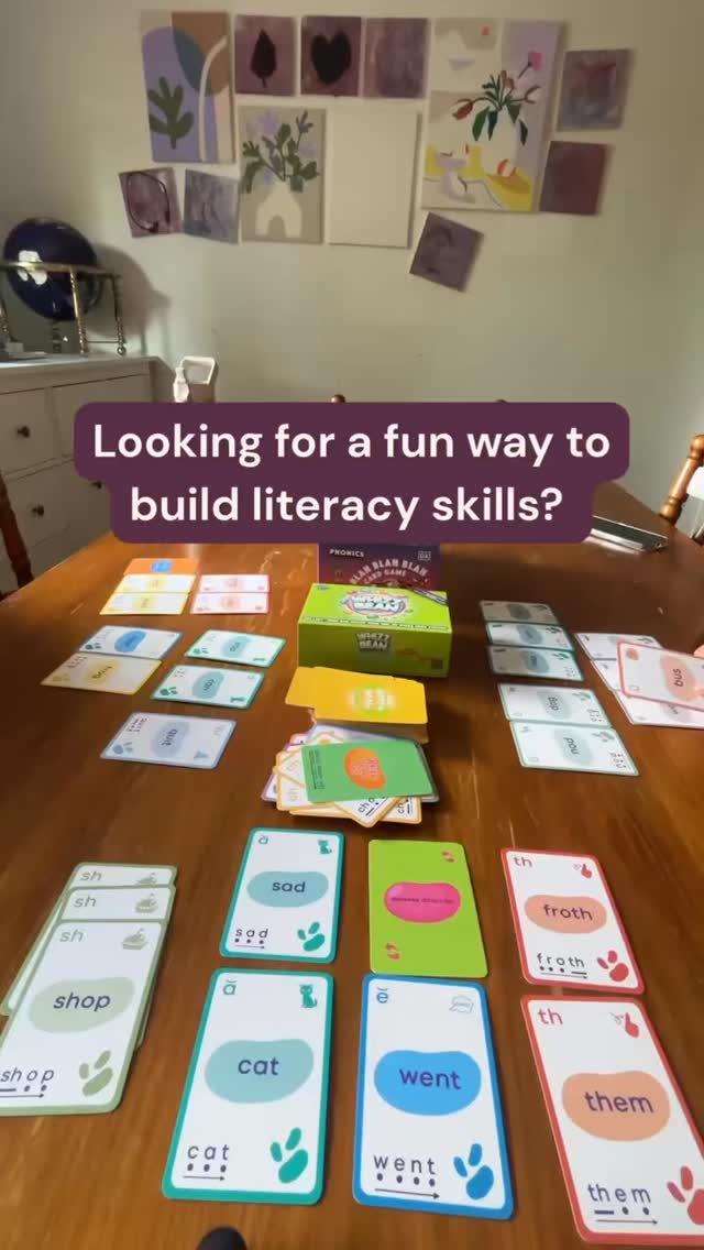 Looking for a fun way to build literacy skills through play? 🎲📚
@whizzbean is one of our favourite games for targeting:
✨ Phonological awareness
✨ Decoding
✨ Blending
✨ Reading fluency
The best part? It feels like a game, not reading practice. 🤍 I might have to steal a box for my kids at home!
Have you played Whizz Bean before?
#scienceofreading #eachspeechpearplum #speechpathology #playbasedlearning #literacyactivities