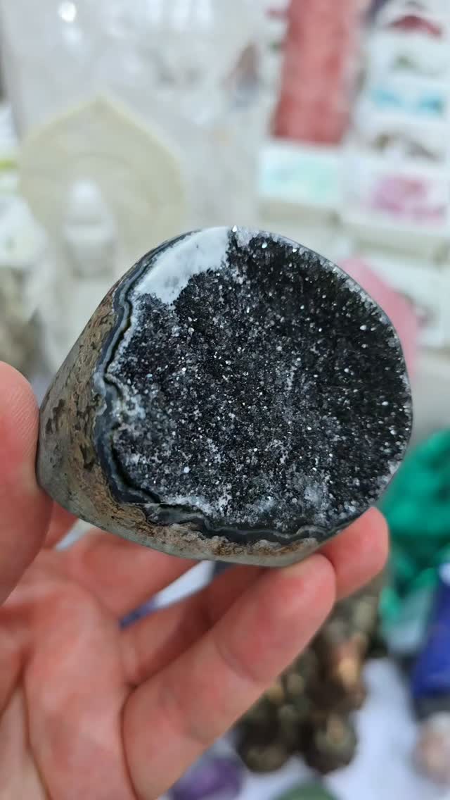 New Black Amethyst clusters just landed, each piece a moody mix of grounding protection and high-vibe clarity. That's Amethyst's calming intuition with a deeper, earthy shield. Perfect for meditation or anywhere you want calm strength. Available now in-store!
#RemnantsOfMagic #BlackAmethyst #Amethyst #CrystalHealing #Grounding