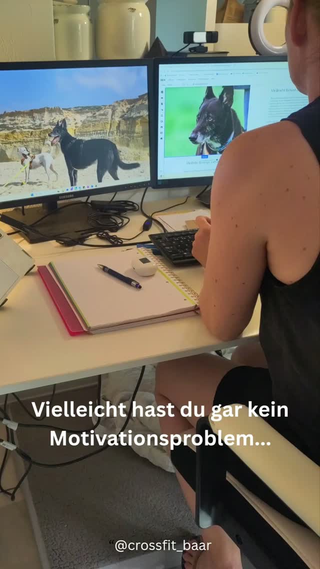 Vielleicht hast du gar kein Motivationsproblem.
Du nimmst dir vor, wieder regelmässig Sport zu machen. Dann kommt der Alltag dazwischen mit all seinen Verpflichtungen. Ein Training fällt aus. Dann noch eins. Und ehe du dich versiehst, sind Wochen oder Monate vergangen.
Deshalb setzen wir bei CrossFit Baar nicht auf perfekte Motivation – sondern auf Regelmässigkeit. Feste Trainingszeiten. Persönliche Betreuung. Und eine Community, die dich unterstützt.
Denn gemeinsam dranzubleiben ist oft einfacher, als alles alleine schaffen zu wollen.
💬 Was hält dich aktuell am ehesten vom Training ab?
#crossfitbaar #CrossFitFürAlle #kantonzug #gesundbewegen #mehrenergiefürdentag