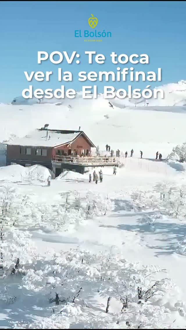 🇦🇷⚽ Hoy juega Argentina y en El Bolsón también se siente.
Entre montañas nevadas, paisajes únicos y el calor de nuestra gente, alentamos a la Selección con el mismo orgullo que nos une de norte a sur. 💙🤍💙
Que cada grito de gol resuene entre los cerros y nos encuentre compartiendo la pasión por nuestros colores.
¡Vamos Argentina! 💪🇦🇷 Desde El Bolsón, te alentamos en esta semifinal. ✨
#VamosArgentina #ElBolson #PatagoniaArgentina #Semifinal #Mundial2026 TurismoElBolson