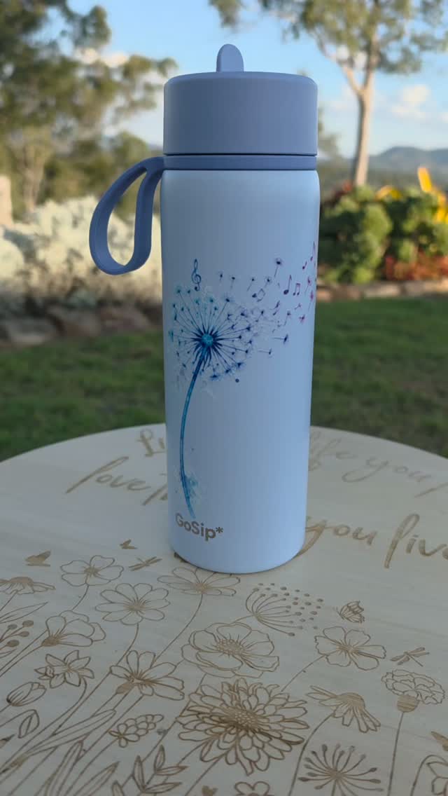 "Like a dandelion in the breeze, let your dreams take flight... one note at a time. 🎶✨
This beautiful UV DTF wrap is perfect for music lovers, dreamers, and anyone who loves a little whimsy on their favourite drink bottle. 💙
#UVDTF #WaterBottleWrap #MusicLover #Dandelion