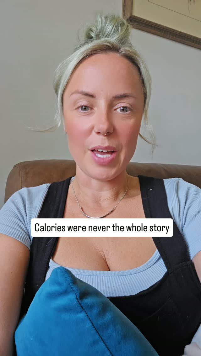 "Calories in, calories out" is true. It's also not the whole equation. ⚖️
Certain genetic variants affect how efficiently your body stores fat versus burns it at rest — which means two women eating the same food and doing the same workouts can land in genuinely different places. That's biology, not a discipline gap.
This is why so many high-functioning women have done "everything right" and still felt like their body wasn't cooperating. It wasn't uncooperative. It was running a different equation than the generic advice assumed.
Have you ever done everything right and still not seen the result? Tell me what that season looked like.