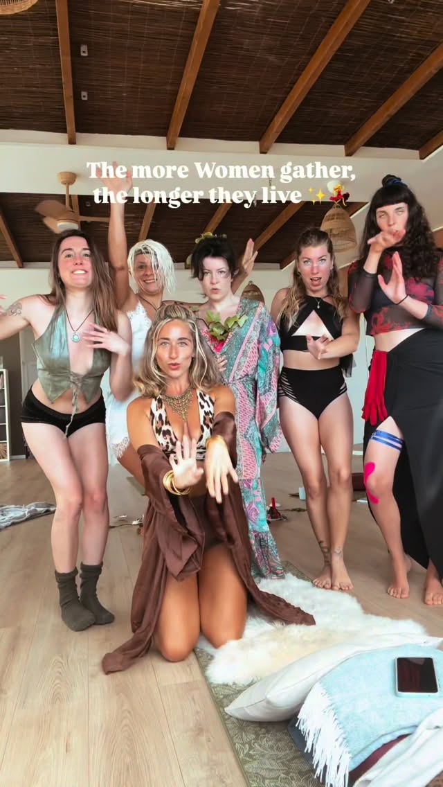 There is a medicine that no supplement can replace.
It’s called sisterhood. ❤️
I find it so profoundly comforting being witnessed by another woman and being celebrated instead of compared.
Because women don’t just inspire women.
Women heal women. ✨
And when one woman rises…She gives every woman around her permission to rise too. 🤍