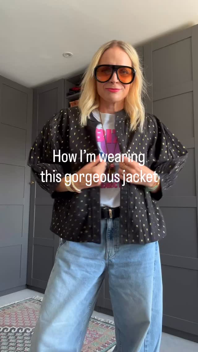 AD/PR: This might be the perfect Summer jacket and here’s how I styled it last week, before and at a local evening festival. The metallic gives it that disco vibe 🪩 . AND it’s only blooming reversible as well so you can go for the dots or stripes. Whichever way the mood takes you! I went for the latter at the festival as liked with the stripy shorts.
Black and gold reversible jacket and Ibiza t-shirt: @diskokids (gifted) @teamdiskokids
Style - personal style - personal stylist - women’s style - styling - style inspo - personal styling - casual outfits - everyday outfits - fashion - easy styling - rewear - restyle - wardrobe edits