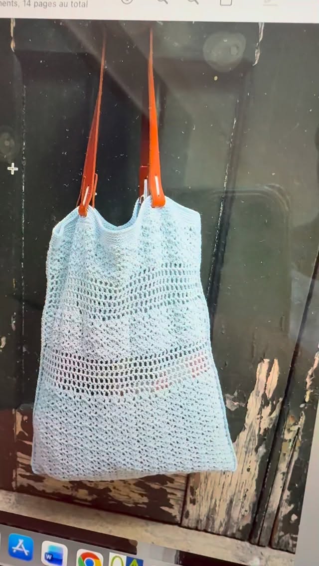 💌 le sac JEANNE est disponible sur Ravelry & www.AtelierEmilie.com
✨ 10% avec le code JEANNE jusqu’au 25/07
Fils • @suomenlanka chez @lalainerie
💌 bag JEANNE is now available on Ravelry & www.AtelierEmilie.com
(English and French).
✨ 10 % with code JEANNE until 25/07
Yarn . @suomenlanka @lalainerie
__________________________________
#atelieremiliedesigns #jeannebyae
Tricot Knit knitting tricot