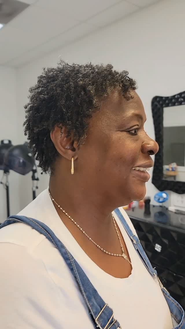 Locking your hair is a journey, and everyone's different. Are you ready?? Book tour consultation.
#sisterlocks #locjourney #sisterlocksmobileal #womenwithlocsrock #mobilealabama
