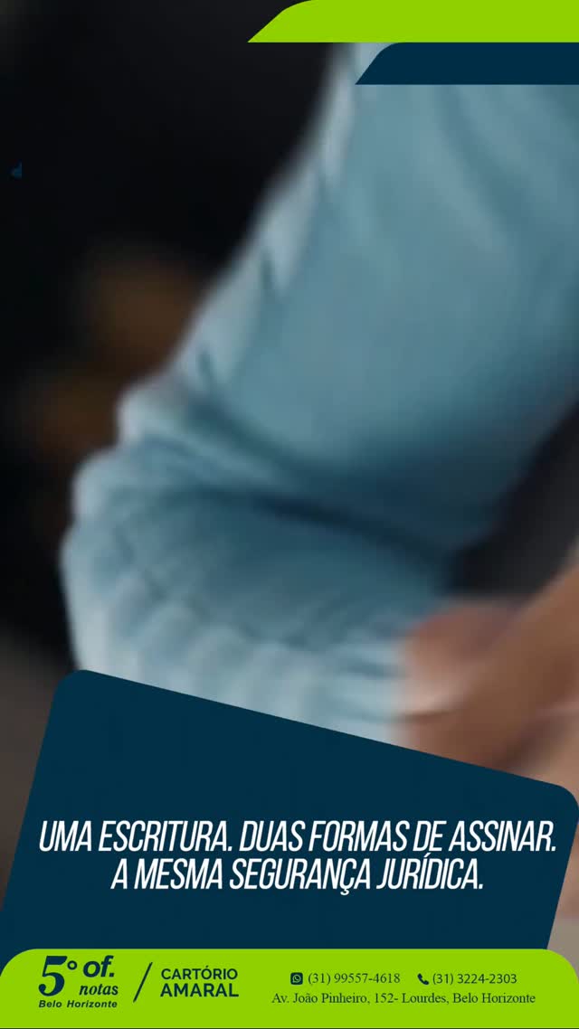 Nem sempre todas as partes envolvidas em uma escritura estão na mesma cidade ou até mesmo no mesmo país.
Por isso, hoje já é possível fazer uma escritura com assinaturas híbridas, ou seja: uma das partes assina presencialmente no cartório, enquanto a outra assina digitalmente, de onde estiver, por meio da plataforma e-Notariado.
A assinatura digital é realizada com certificado digital e-Notariado ou ICP-Brasil, acompanhada de videoconferência com o tabelião, garantindo a identificação das partes e a autenticidade do ato.
O resultado é uma única escritura, com a mesma validade jurídica de um ato totalmente presencial. Afinal, o que muda é apenas a forma de assinatura, não a segurança nem os efeitos legais do documento.
Essa solução é especialmente útil quando uma das partes está viajando, mora em outra localidade ou simplesmente busca mais comodidade para concluir o negócio sem deslocamentos desnecessários.
Gostou de saber disso?
Compartilhe o conteúdo com seus amigos e familiares! 📲
-Fonte do vídeo: Colégio Notarial do Brasil
#CartórioAmaral #5OfícioDeNotasBH #BeloHorizonteMG #CartórioDeNotas #EscrituraHíbrida