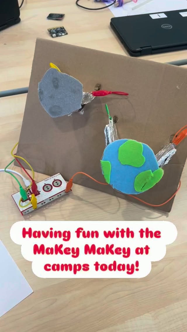 We used the MaKey MaKey to program our own arcade games, and we used text to voice programming so that our score was read out loud to us as we played! Some wonderful team work happening during this project. Well done team Oakham Young Innovators Club! #younginnovatorsclub #oakhamcoding #codingclubs #kidsengineering #futuretechleaders
