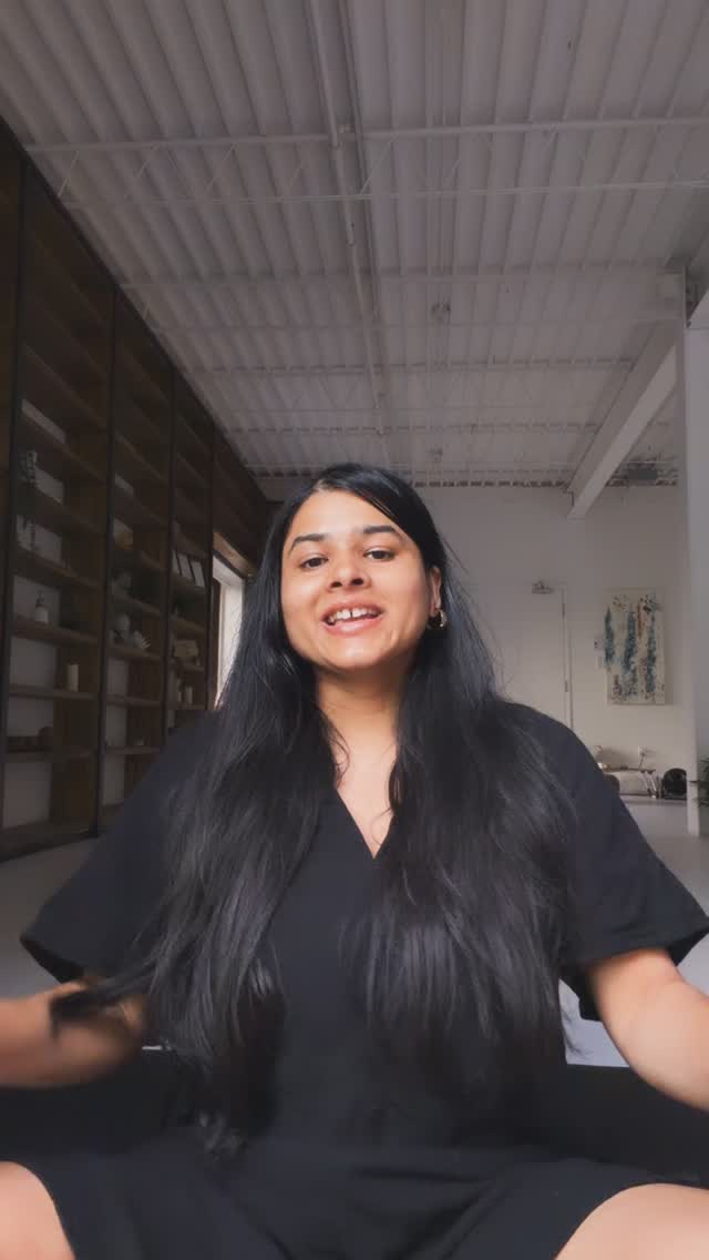 They taught you poses.
They guided your breath.
But they never explained why you transformed.
Watch to see what’s actually happening 👇
Follow if you want to understand what really changes people.
#YogaTeacherTraining #EnergyWork #Meditation #ClassicalHatha