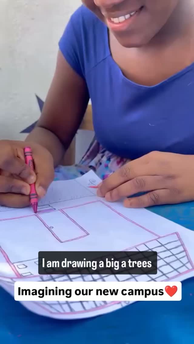 Drawing our new campus... So much excitement! 😎🙌 🌳
#haiti #school #kids #haititourism #orphanage