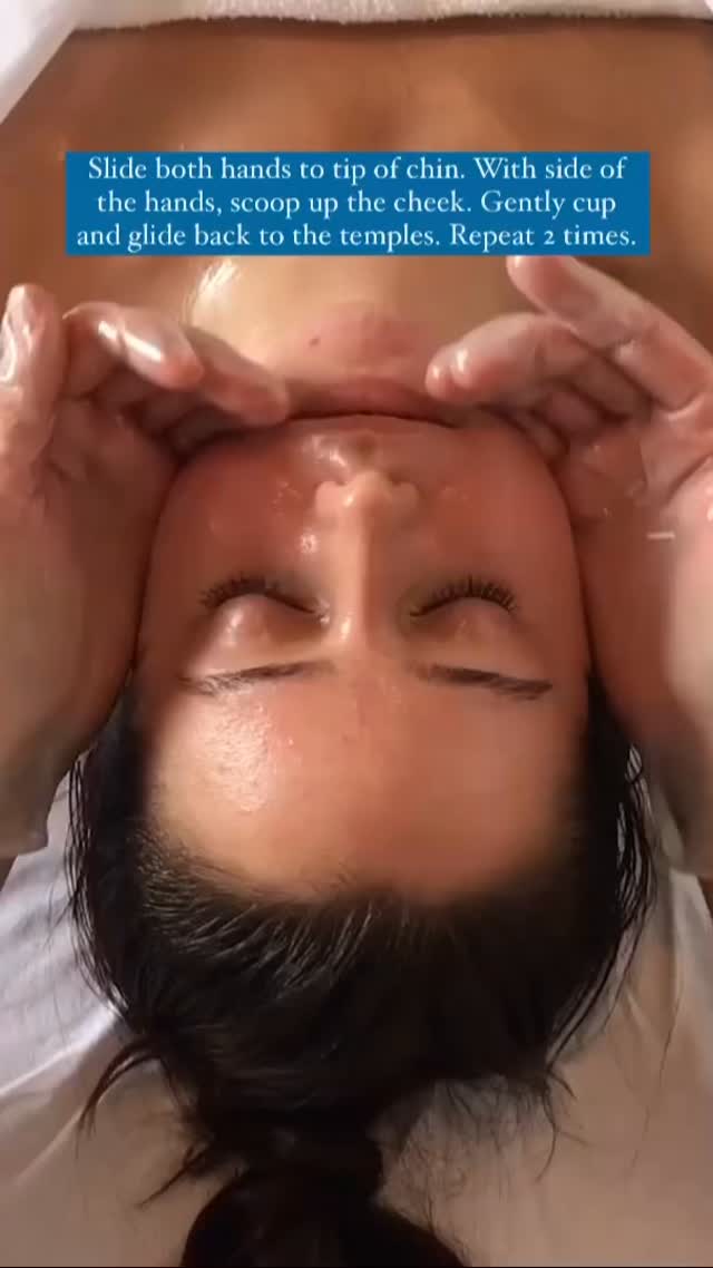 Spotlight on our Youth Renewal Massage Signature Technique 💙✨
This advanced facial massage is designed to support firmer, more revitalised looking skin through targeted, results driven movements
Working deep within the dermal tissue, it helps encourage lymphatic activity across the face, neck and shoulders while supporting detoxification and overall skin health 🙌
A powerful addition to treatment protocols focused on age management, delivering both visible results and a premium client experience
Because technique is just as important as the products you use
Watch the technique in action and elevate your treatment offerings 💙
#salonconnectau #salonconnect #professionalskincare #skintherapist #estheticianlife #treatmentroom #facialtechnique #lymphaticdrainage #antiaging #resultsdriven #skincareprofessionals #cliniccare #aesthetics #beautybusiness