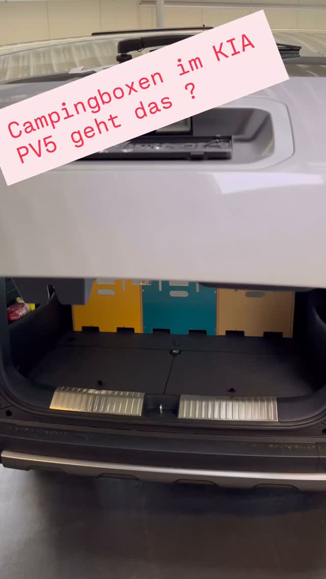 Vojo Campingboxen waren zu Besuchen bei KIA in St. Pölten und wisst ihr was !!
Es passt!!
Wir konnten einen KIA PV5 Passenger probieren und mal unsere VOJO Boxen zur ersten Anprobe hinein stellen!!
GENIAL viel Platz an einigen Ecken denkt KIA anders als unsere erprobten Klassiker !! Aber es passt gut! Voll elektrisch und dennoch geräumig!!
Und ja es ist eine vollwertige Alternative zum …. Aber dass seht ihr später!
#vojobox #vanlife #selfmadecampervan #kiapv5 #diyvanconversion