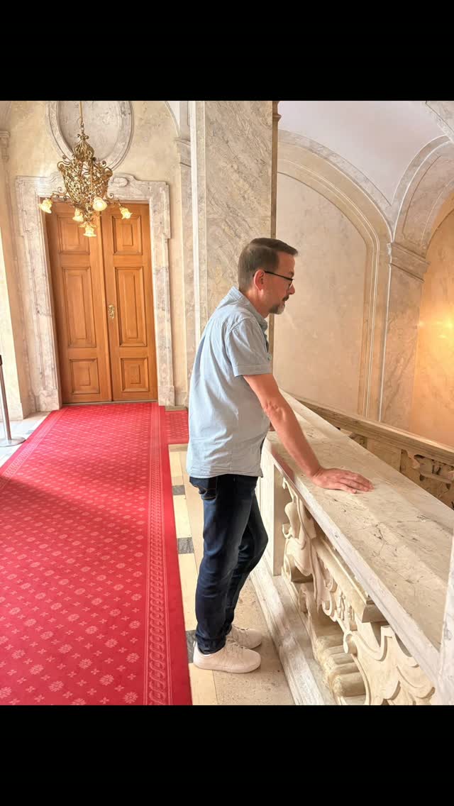 Rebellin in der Hofburg, vielleicht. Ein Mensch, dem mit wenigen Lebensjahren ein Lebensweg vorgezeichnet würde, bestimmt.
