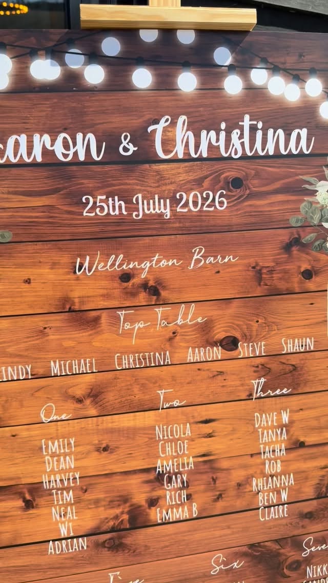 👰♀️🤵A & C
📍@wellingtonbarn
📆 25/07/26
💐 @thefloralstudiopurton
Guess who’s back at Welly Barn 🥰
Another table full of yummy desserts for the newly weds Mr & Mrs Ward, they decided to have their table on the wall of the prep barn and it look fab with the wooden background 🪵
A massive congratulations to both of you 🤍
#rusticweddings #desserttables #weddingcakeideas #instagood #wedding