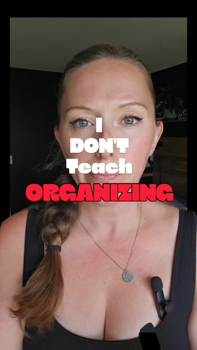 #overwhelmedmom #functionalmom #mentalload #professionalorganizer #homeorganization