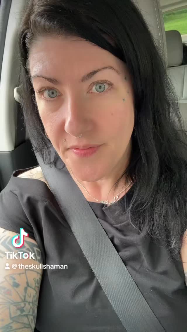 October 23rd! Don’t miss this opportunity to be part of the largest group I’ve read for so far! 40 spots were available and 20 are already claimed! Don’t wait on this one. I want to see you there! 💜 @magic_witchballs Magicwitchballs.com under Workshops to get your spot. #psychicmediumsofinstagram #psychicmediums #witchesofnewjersey #witchyevent