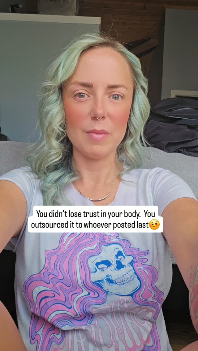 You didn't lose trust in your body. You outsourced it to whoever posted last. 📱
"What does my body need" quietly became "what's the current advice" — one expert says cut carbs, the next says carbs are fine, and you bounce between them because neither one is reading your data. Just their own average client.
Your body was never the unreliable narrator here. The advice just kept changing before you got a chance to test it against yourself.
Who's the last person whose advice you followed without checking if it actually fit you? Tell me honestly.