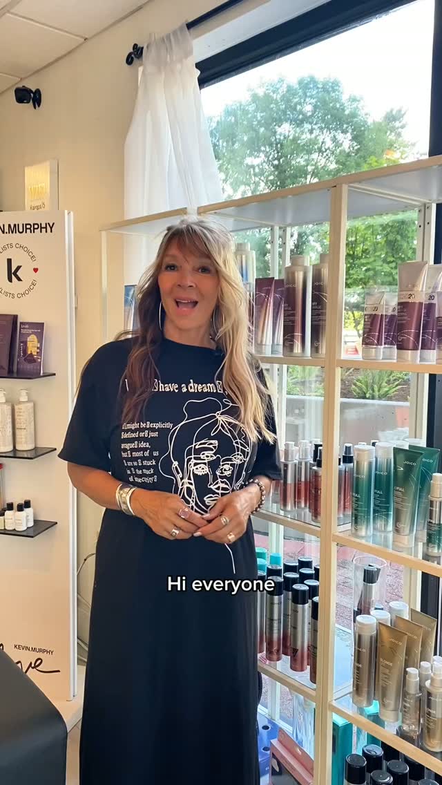 Blondes, don't scroll past this ☀️💛
Summer can be tough on blonde hair, but with the right care, you can keep your colour looking fresh between appointments.
Watch this reel to learn our top tips for maintaining your blonde all season long!
We 🤍 Hair
#BurnabyBC #BurnabyHairSalon #Burnaby #VancouverHairSalon #HairInspo #HairStylists #Joico #KevinMurphy #HairExtensions #BrentwoodMall #TheAmazingBrentwood #BrentwoodBurnaby #selflove #selfcare