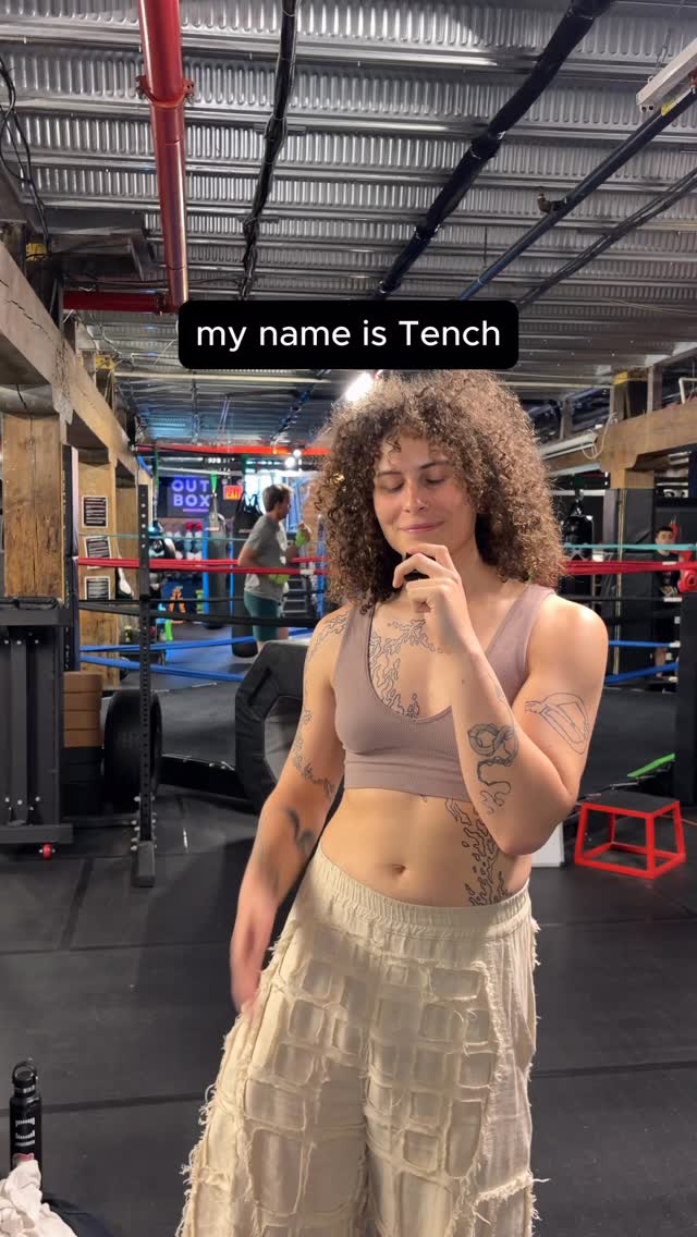 Come box with Tench on wednesdays at 12:30 for our new all levels boxing class! @tench.nology 🥊
#boxing #queergym #boxingworkout #boxingclass #brooklyn