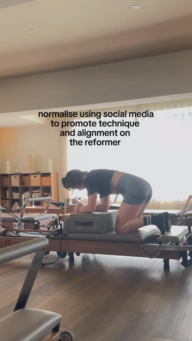 A little reminder that technique, alignment & precision in movement matter. 🤓
And yes… that includes the little self corrections you see happening throughout class.
Shoulders creeping towards your ears?
Relax them.
Feeling like your neck is doing more work than it should?
Reset.
Realising you’ve been letting one muscle group do ALL the work?
Reconnect with the movement.
These adjustments aren’t a sign that you’re doing it wrong. They’re part of learning how to move better.
And guess what? Teachers do this too. 🙋🏻♀️
We’re constantly checking in with our own alignment, technique, breath and movement. Your body changes from day to day, so your practice does too.
That’s why I’ll cue, correct, adjust and remind you throughout class. Not because I expect perfection, but because those tiny changes can make a huge difference to how a movement feels and what your body gets from it.
So if you catch yourself making a little adjustment in class… congratulations. You’re doing Pilates. 😂
Technique over ego.
Precision over rushing.
And…
quality of movement over simply getting through the exercise.
🙏
🎥📍 @itsallhuman