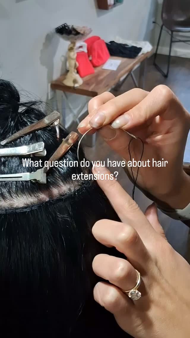 Clean, comfortable beaded weft hair extensions that look and feel just like your natural hair!
What questions do you have about hair extensions that's keeping you from booking the free consultation? Send us a DM with any question you have!