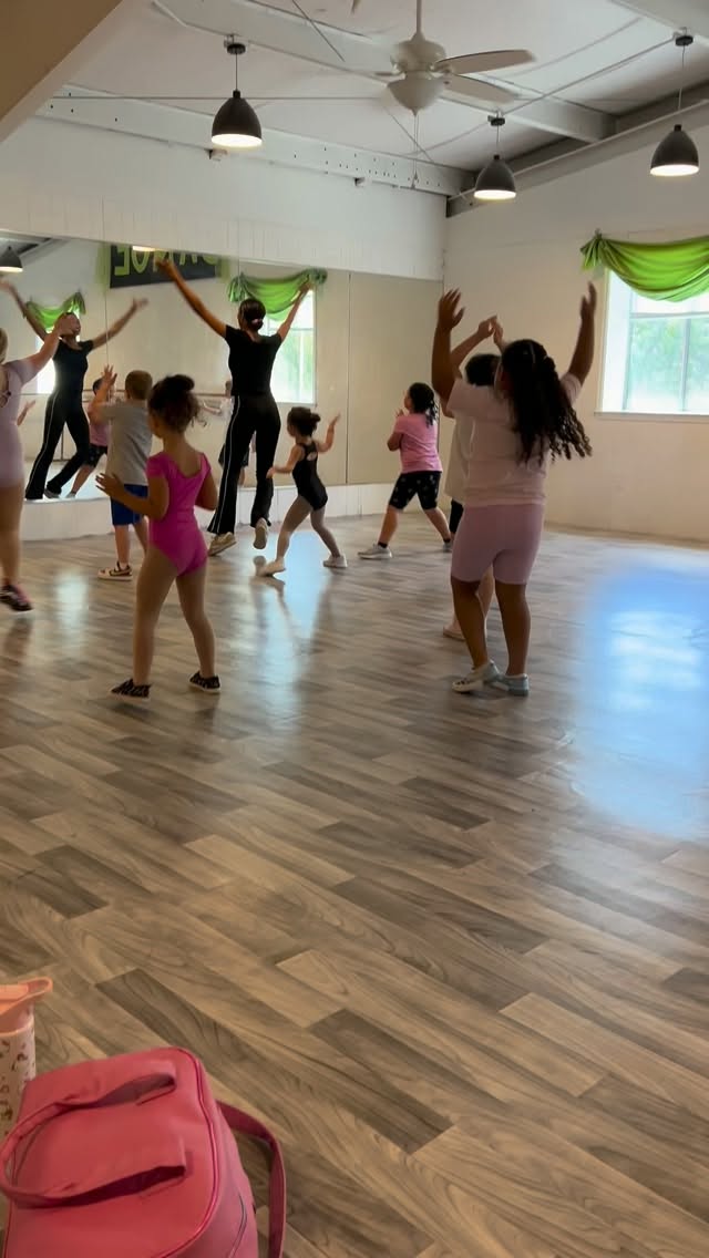 NEW CLASS ALERT🚨 We’ve added another Hip Hop Intro class for our 5-7 year olds Thursday 4:00PM REGISTER NOW!! #summervillesc #kellysdance #summervilledancestudio #summervilledance