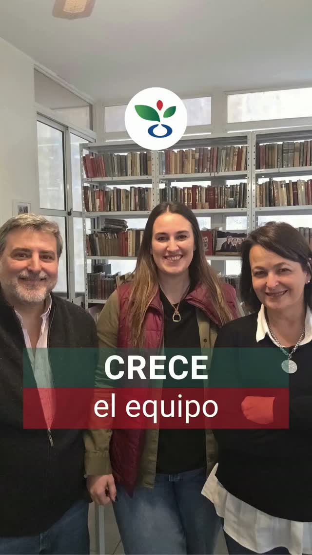 Crecer también es sumar nuevas personas con nuevas responsabilidades.
Personas con una historia, experiencias distintas y mucho para aportar.
Hoy damos la bienvenida a Rosario, como Responsable de Selección y Operaciones de De lo Alto, vamos a comenzar una nueva etapa, con nuevos desafíos y muchas ganas de seguir aprendiendo.
Porque cuando crece el equipo, también crece lo que podemos hacer por nuestros clientes y por quienes confían en nosotros.
Seguimos creciendo.
Seguimos aprendiendo.
Seguimos haciendo equipo. 🌱
📩 ¿Querés conocernos o estás buscando sumar personas a tu equipo?
Hablemos.
@deloaltoCN
contacto@deloalto.com.ar
+5491151787380
www.deloalto.com.ar