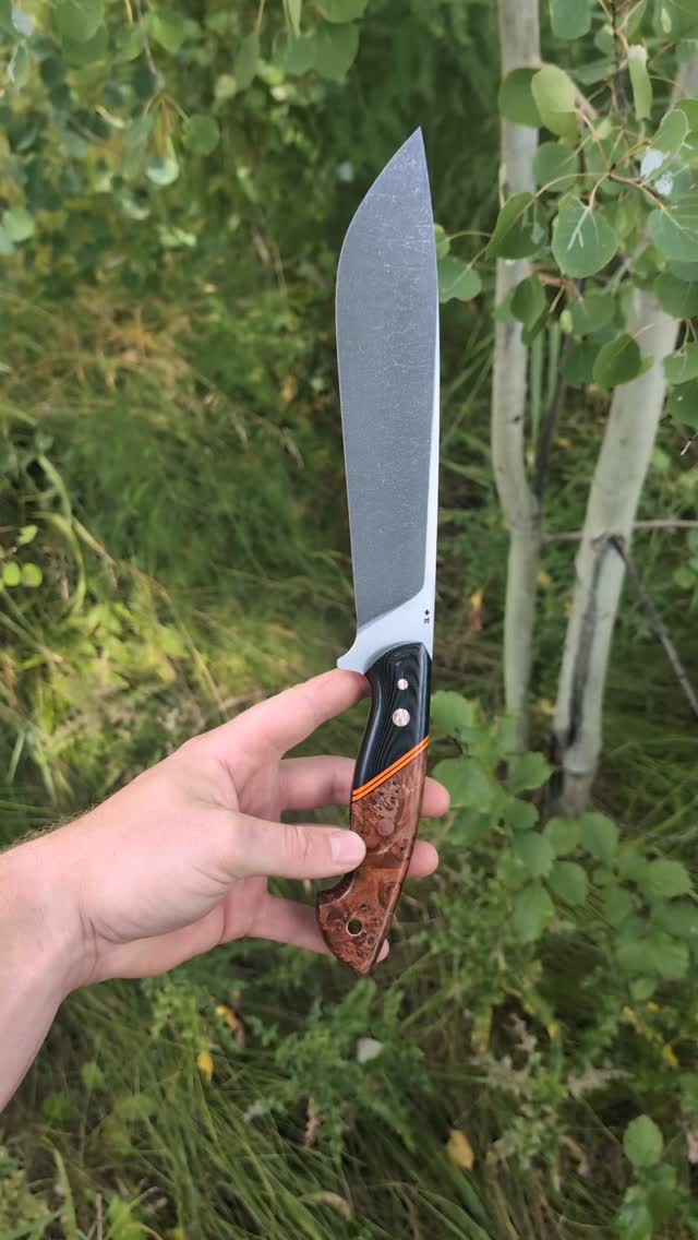 One hell of a knife, and so much fun to make. Sculpting each part of this knife made for @thealexfield was a new challenge and a learning curve. This is the biggest knife I've ever made, which introduced new challenges at every step. However, as I carves the handle and tested the grip of it multiple times throughout the process, it sparked a feeling that's hard to describe. The slightly forward weight, the smooth transitions, and the curves holding your hand in the various grips makes you want to go to the bush, and put this to work. The balance point is directly in front of the handle scales, meaning that there is still plenty of chopping potential, but because it isn't incredibly nose heavy, there is lots of control. The whole piece comes to 365g
I'm so stoked for Alex to put this to work and make many a shelter or scrape Ferro rods or wood fibers for fires with the 90° spine.
Handle material and abrasives from @maritimeknifesupply
Steel from @mcknifeworks