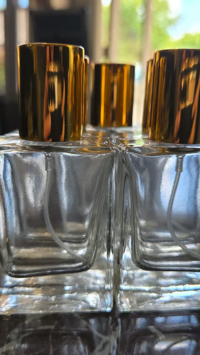 NEW bottles. NEW scents. And we are loving them!
We just added some beautiful new perfume and cologne bottles to the studio, along with a few new fragrances for you to explore.
A few of the new bottles have already been chosen, so if you see one you love, come grab it while bottles last!
We’re always bringing in new styles, so there’s always something new to discover at Southern Timeless Candles.
Create your own signature perfume or cologne, choose your fragrance, pick your bottle, and make it yours.
And while you’re here, you can make your own candle or room spray too!
Come see what’s new in Gatlinburg.
www.southerntimelesscandles.com
#SouthernTimelessCandles #CandleMaking #PerfumeMaking #GatlinburgThingsToDo #ThingsToDoInGatlinburg