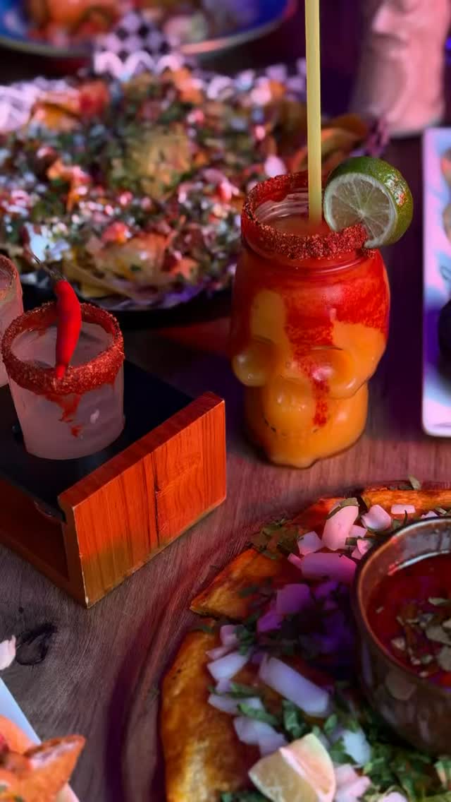 Maybe you don’t need therapy… maybe you just need tacos 🌮😉
#tacontequila #niagarafalls #niagaraeats #tacotime #mexicanfood