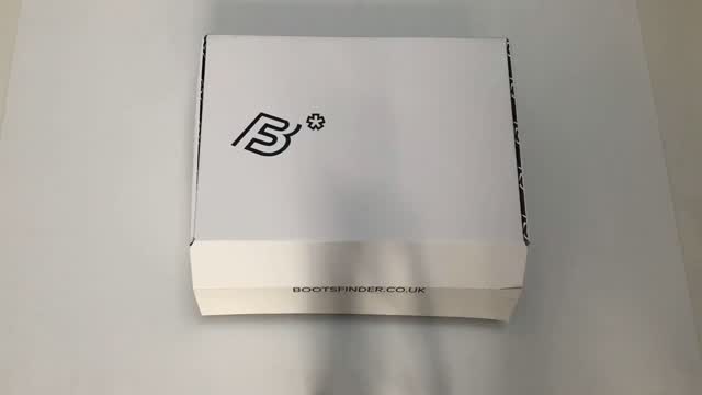 BUY SMART. VERIFY FIRST. 👟🔍
CHECKLIST FOR RARE & COLLECTIBLE BOOTS:
1. AUTHENTICITY - LOOK FOR CERTIFIED GRADING.
2. CONDITION - INSPECT PHOTOS, CLOSE-UPS, AND WEAR NOTES.
3. PACKAGING - ORIGINAL BOX AND TAGS MATTER.
4. PROVENANCE - ASK FOR HISTORY AND RECEIPTS.
5. RED FLAGS - MISMATCHED LOGOS, POOR FINISH, SUSPICIOUS PRICING.
WE INSPECT. WE GRADE. WE CERTIFY. TRUST BOOTSFINDER FOR SAFE PURCHASES.
Link in bio. Tell us which pair you’re hunting and we’ll help. 👇
#BootCollectors #FootballBoots #RareKicks #CollectorsUK #Bootsfinder #BootHunt #FootballCulture #KickCollectors