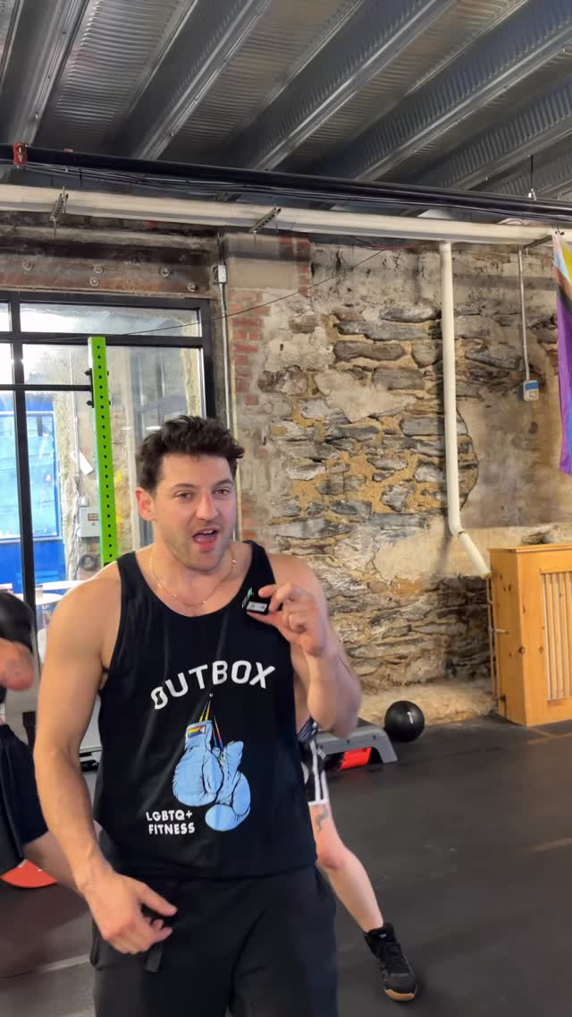 Come take sparring level 1+2 with coach Julie @julie_ladisa Thursdays at 6:30! We’re only kind of kidding about the last part…
#sparring #boxing #queergym #boxingclass #brooklyngym
