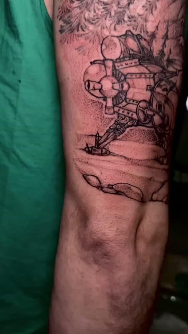 We love an out of this world sleeve🚀🔥 @joe.fryday #tattooszn