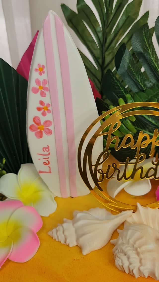 🌺🏝️ A little slice of paradise for Leila’s birthday! 🌴✨
Tropical vibes, sandy shores, colorful blooms, palm trees, and a whole lot of birthday happiness! 🌊🌸🌺 This cake was made for celebrating in island style! 💕☀️
Happy Birthday, Leila! 🎂✨
#KarmaConfections #BirthdayCake #TropicalCake #TropicalBirthday #BeachCake IslandVibes CustomCake AtlantaCakes AtlantaBakery CakeArtist BirthdayCelebration CakeDesign TropicalVibes @karmaconfectionsatl