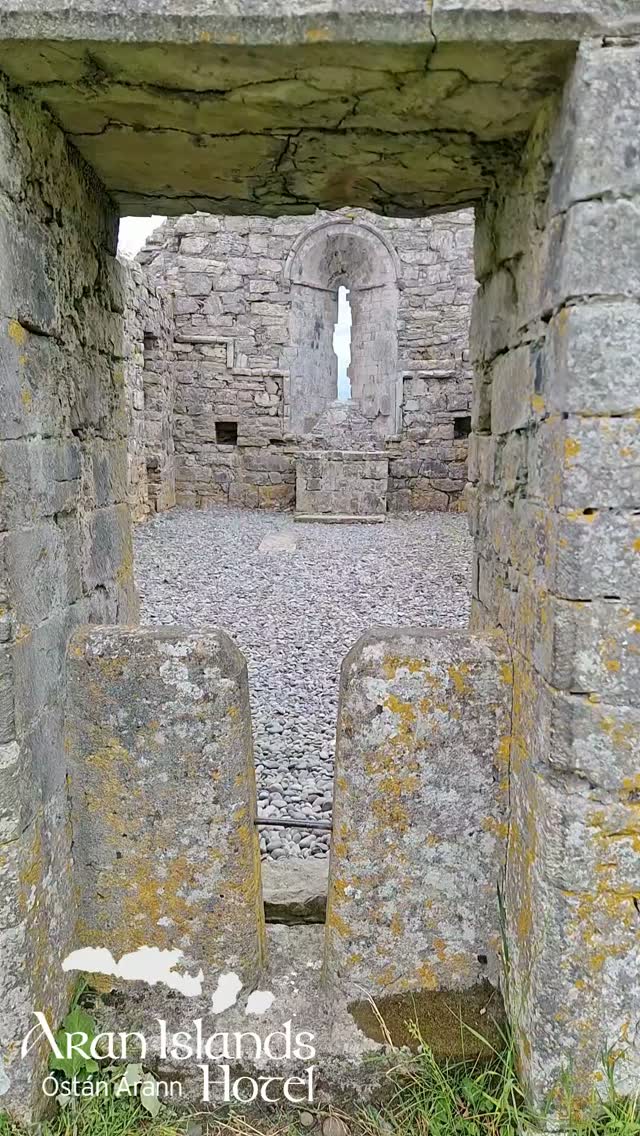 There is so much to discover on Inis Mór that one day is never enough.
Cycle along magical island paths, visit the ancient Teampall Chiaráin, enjoy fresh fish and chips by the sea, meet the island's friendly horses, and treat yourself to some delicious Aran Islands fudge.
Slow down, explore a little further, and make memories around every corner.
Stay a little longer... because Inis Mór deserves more than just a day.