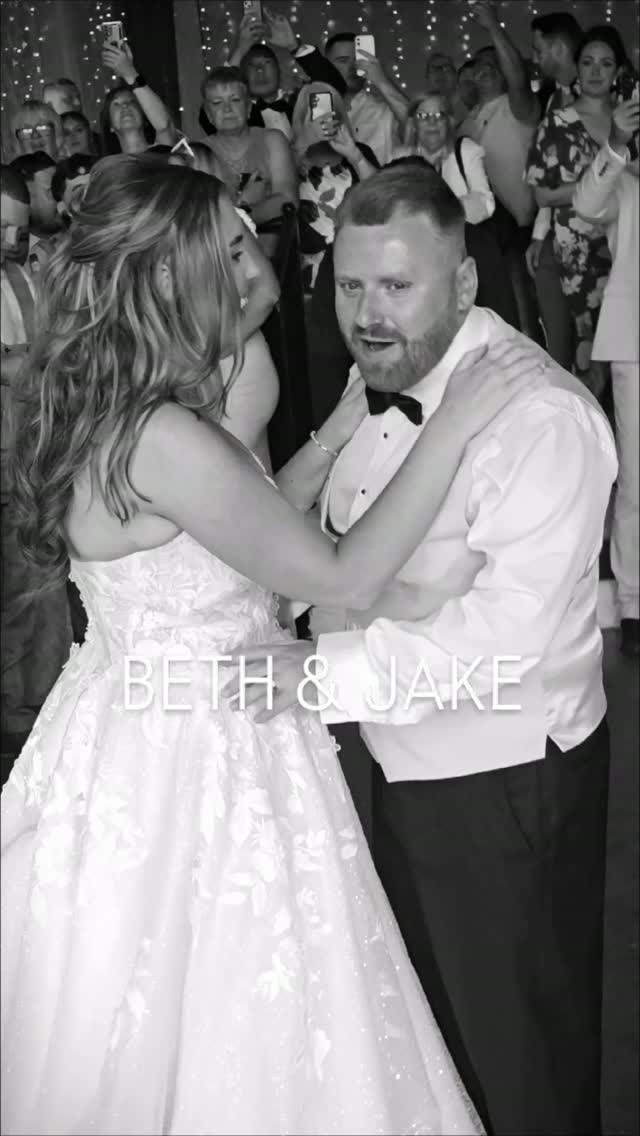 BETH & JAKE
We'll let the reel explain how this party went down! Absolutely insane vibes @rosedewfarm for Beth and Jake's incredible wedding day! Dance Floor was 🚀🔥 lit from the first track!
Congratulations to you both! 🤍
Great to work alongside
@katestuartphotography
@elitesocialweddings
@sacha_tropic