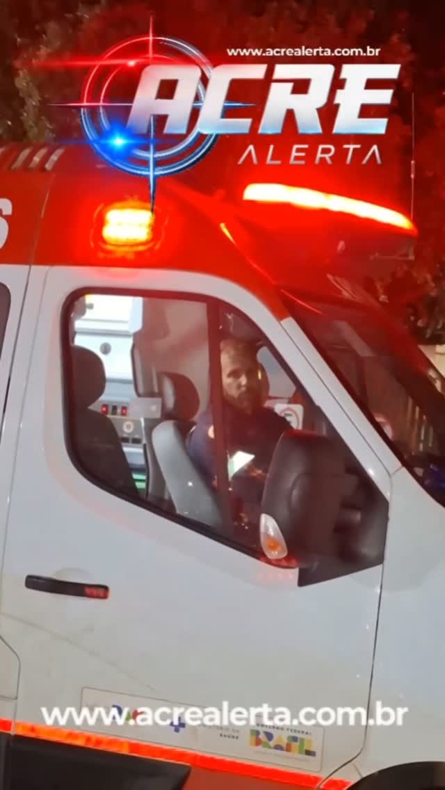 🚨 GRAVE ACIDENTE NA BR-364
Três pessoas ficaram feridas após uma grave colisão frontal envolvendo duas caminhonetes, registrada na tarde desta sexta-feira (18), na BR-364, próximo a Acrelândia, no interior do Acre.
O SAMU enviou duas ambulâncias para prestar atendimento às vítimas. Duas delas foram encaminhadas ao Pronto-Socorro de Rio Branco para receber atendimento médico especializado.
Segundo informações, os feridos seguem em estado estável.
📲 Matéria completa: www.acrealerta.com.br
#Acre #RioBranco #Acrelândia #BR364 #Acidente SAMU ProntoSocorro AcreAlerta NotíciasDoAcre