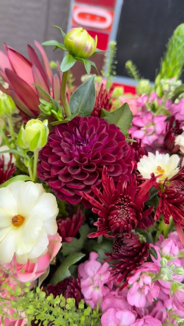 Floral Artist Here… just following my heart ❤️ #anniversaryflowers