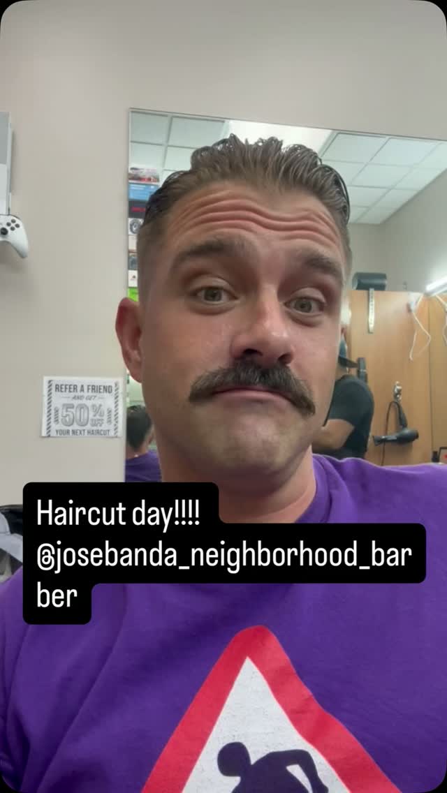 He's the only person I let touch my hair these days. He absolutely nails the sharp fade, and he's a wizard with mustaches and beards! Seriously, ever wondered why my mustache is so good? It's this guy!
@neighborhoodbarberlongmont #neighborhoodbarberlongmont #barber #haircut #denverballoonguy