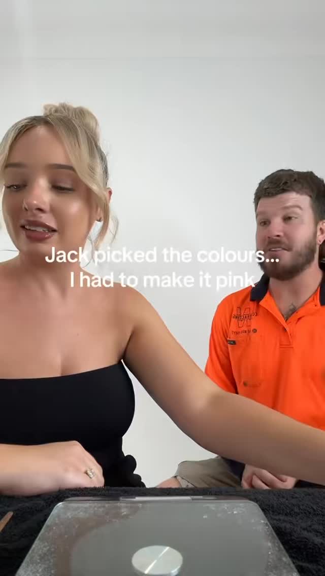 jack makes pink @affinageprofessional 🩷🎀💞💅🏼🌸✨💖
#hairreels #hairdresser #hairdresserhumor #viralreels #explorepage✨