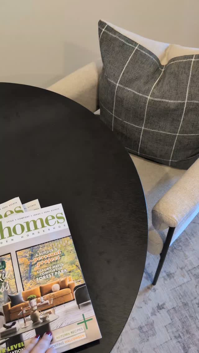 Check out the Fall issue of @ourhomesmagazine and read a little bit about my story and business. Thank you again @ourhomesmagazine for the beautiful spotlight!
#FonthillOn #niagaradesign #niagaraliving #pelhamon #CanadianDesign