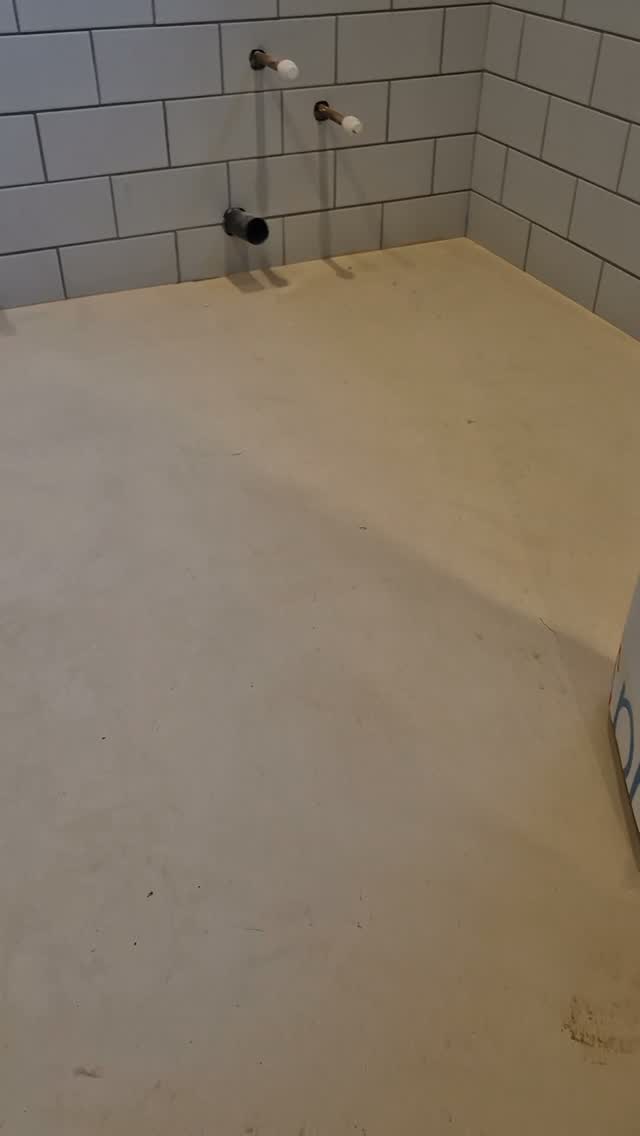Marble meets metallic, and this bathroom renovation is all the better for it. 🛁
Fresh from the fitting team: LVT tiles @amticoflooring Décor; Classic Argent
A timeless marble look paired with a cool metallic grey stone, giving a finish that feels elegant, bright and properly high-end.
The best part?
It's all the style of real stone without the cold feet or the upkeep.
Warmer underfoot, water resistant and wipe-clean,
it's made for busy family bathrooms and steamy mornings alike.
A stunning floor, fitted to perfection.
We love this one.
📞 Fancy this look for your bathroom? Pop into the showroom, or give us a call on 01277 658011
#HamiltonCarpets #Amtico #renovationproject #flooringideas #bathroom