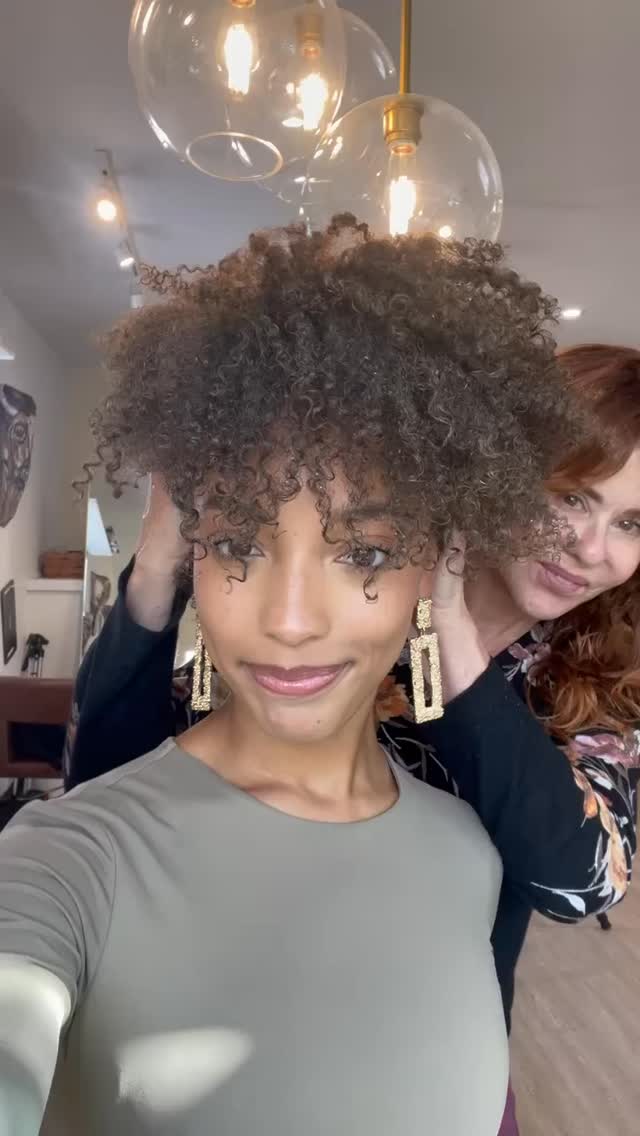 Throwback to this gorgeous cut ♥️♥️♥️
Are you ready for your next cut? Follow the link in my bio to schedule✨