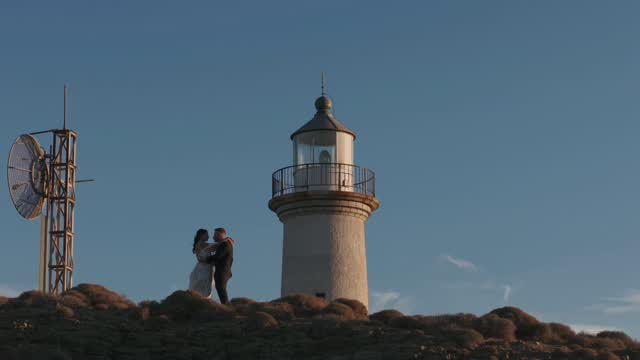 Where the sea meets the light. π
#Psara #Chios #GreekIslands #AegeanSea #Lighthouse WeddingFilm