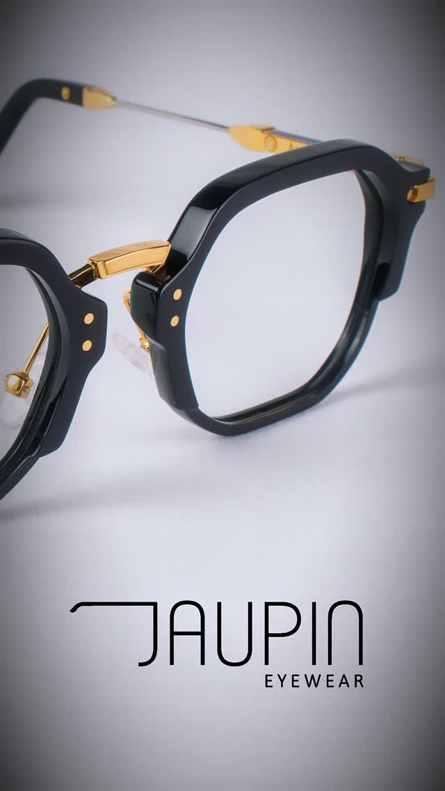 Before it becomes eyewear,
it is simply a piece of acetate, a piece of metal… and an idea.
Then come the hands.
Cutting. Shaping. Adjusting. Polishing.
Again and again, until every detail feels right.
There are faster ways to make eyewear.
We simply never chose them.
Because what matters to us is not how many we can make,
but how much of ourselves we can put into each one.
JAUPIN. Made slowly. Made by hand.
_______________
#JAUPIN #HandmadeEyewear #LuxuryEyewear #EyewearCraftsmanship #BespokeEyewear