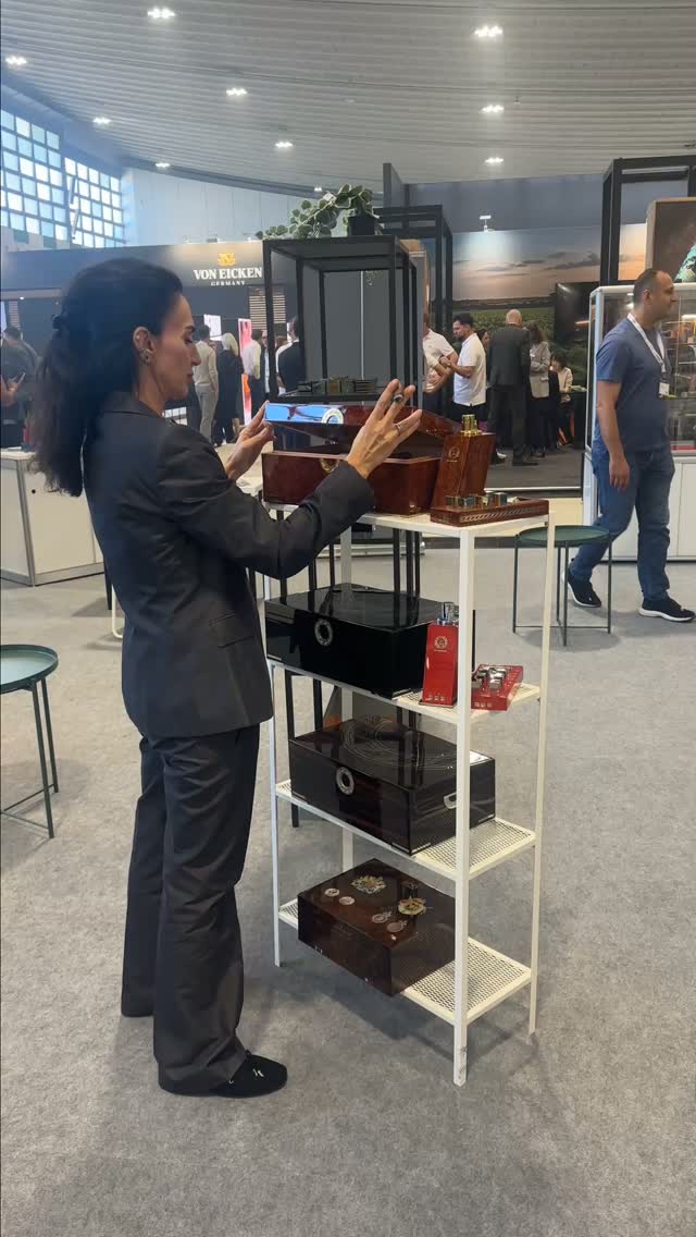 ✨ Discovering the details of G.P.Grant at InterTabac 2026.
Luxury humidors, cigar accessories and bespoke creations — designed with attention to every detail. 🥃🤎
📍 Dortmund, Germany 🇩🇪
#GPGrant #Humidor #CigarAccessories #InterTabac2026 #Bespoke #CigarLifestyle #CigarCulture #Dortmund #LuxuryAccessories #BespokeLuxury #GPGrantCigars #cigars #cigar #cigarlife #cigarlover #cigarsmoking #cigarlifestyle #cigarlounge #cigarparty #GPGrantCigars #cigarlife #cigarlover #cigarlifestyle #cigarlounge #cigarparty #cigarlife#cigarlifestyle #cigarlounge #cigarparty