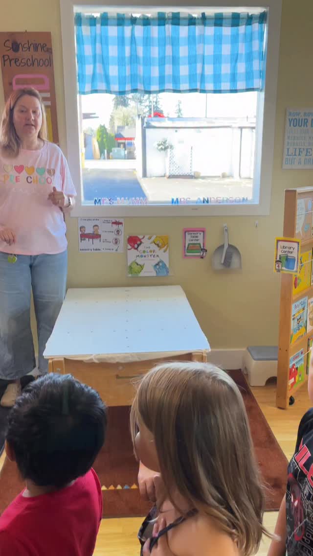 Part 1 of teaching our class how to use the sensory bin for the first time! It’s important to establish these rules now so we can introduce more complicated sensory bin builds later 😊 #classroom #sensorybin #preschool #prek #teacher