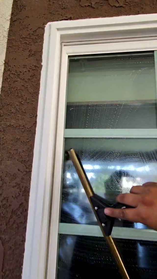 Exterior kitchen window cleaning 🥞
#windowcleaning #pov #explore #fyp #trending